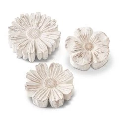 K&K Interiors Resin Daisy (Various Sizes) Home Accents