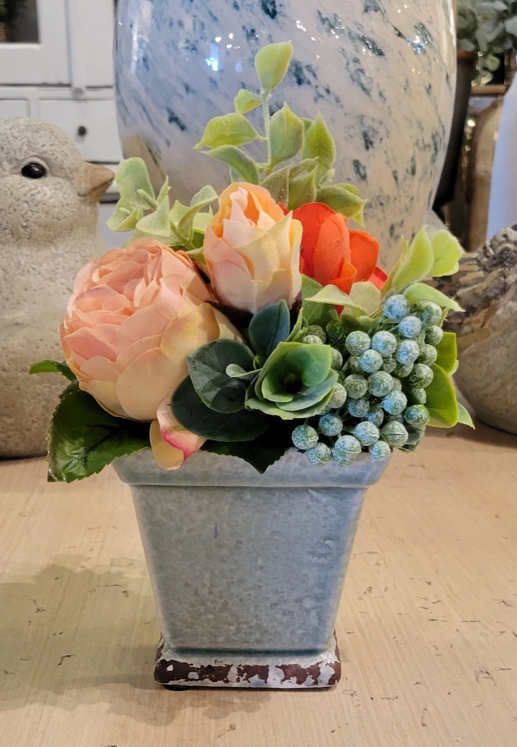 Diane Floral Arrangements Peach Rose Sit Around Floral 1 Diane Floral Arrangements Peach Rose Sit Around Floral