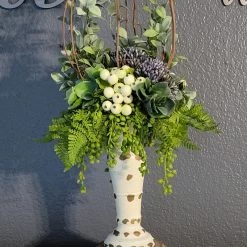 Diane Grapevine Candle Topper