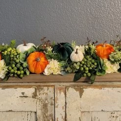 Diane 28" Handled Breadboard Arrangement