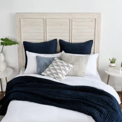 Classic Home Bari Ocean Blue King Quilt, Velvet Bedding