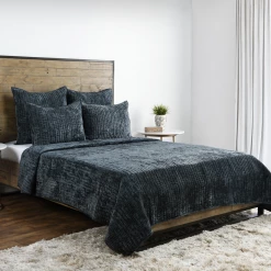 Classic Home Bedding Bari Bay Green 4 Piece King Quilt Set, Velvet