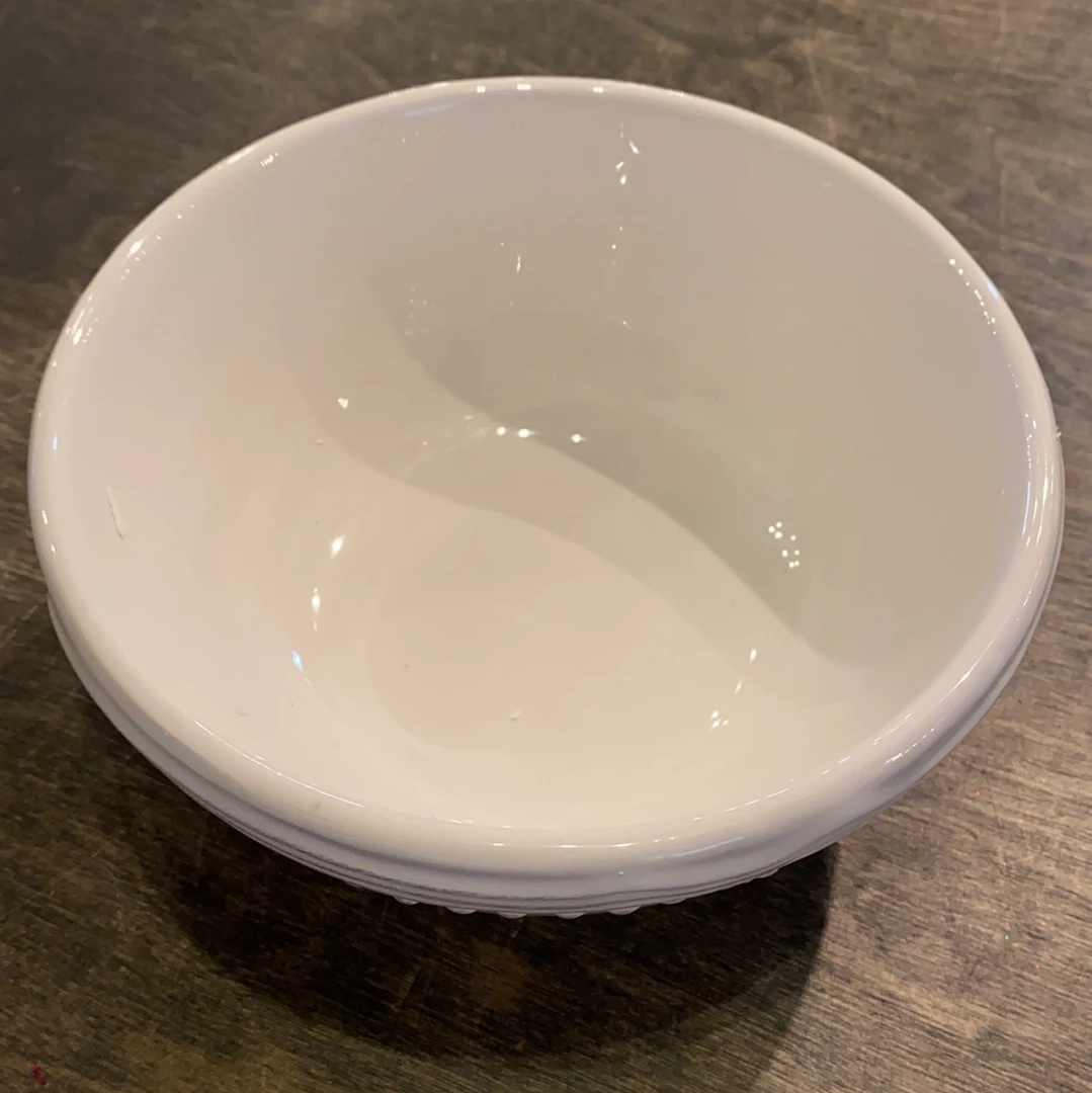 The Mint Julep Scalloped Bowl, White 3 The Mint Julep Scalloped Bowl, White