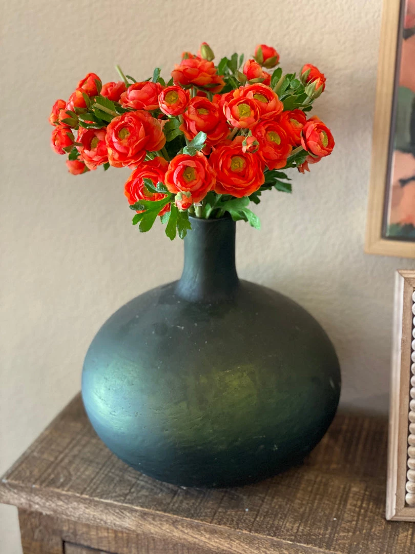 American Best 12" Ranunculus Bunch (Various Colors) 1 American Best 12" Ranunculus Bunch (Various Colors)